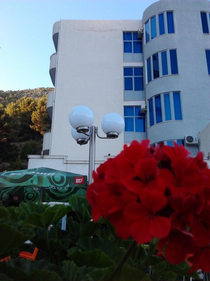 Hotel Kaqaniku Shengjin Exterior photo